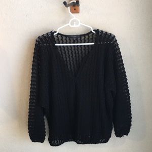 Oversized ribbon-knitted black sweater/blouse